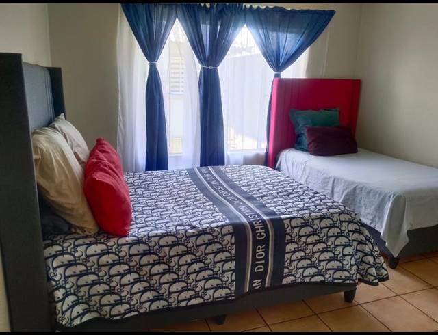 3 BEDROOM TOWNHOUSE FOR SALE IN CRYSTAL PARK